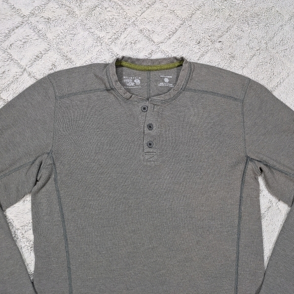 Mountain Hardwear Shirt Men's S Gray Trekkin Thermal Henley Wick. Q Hiking - Picture 2 of 10